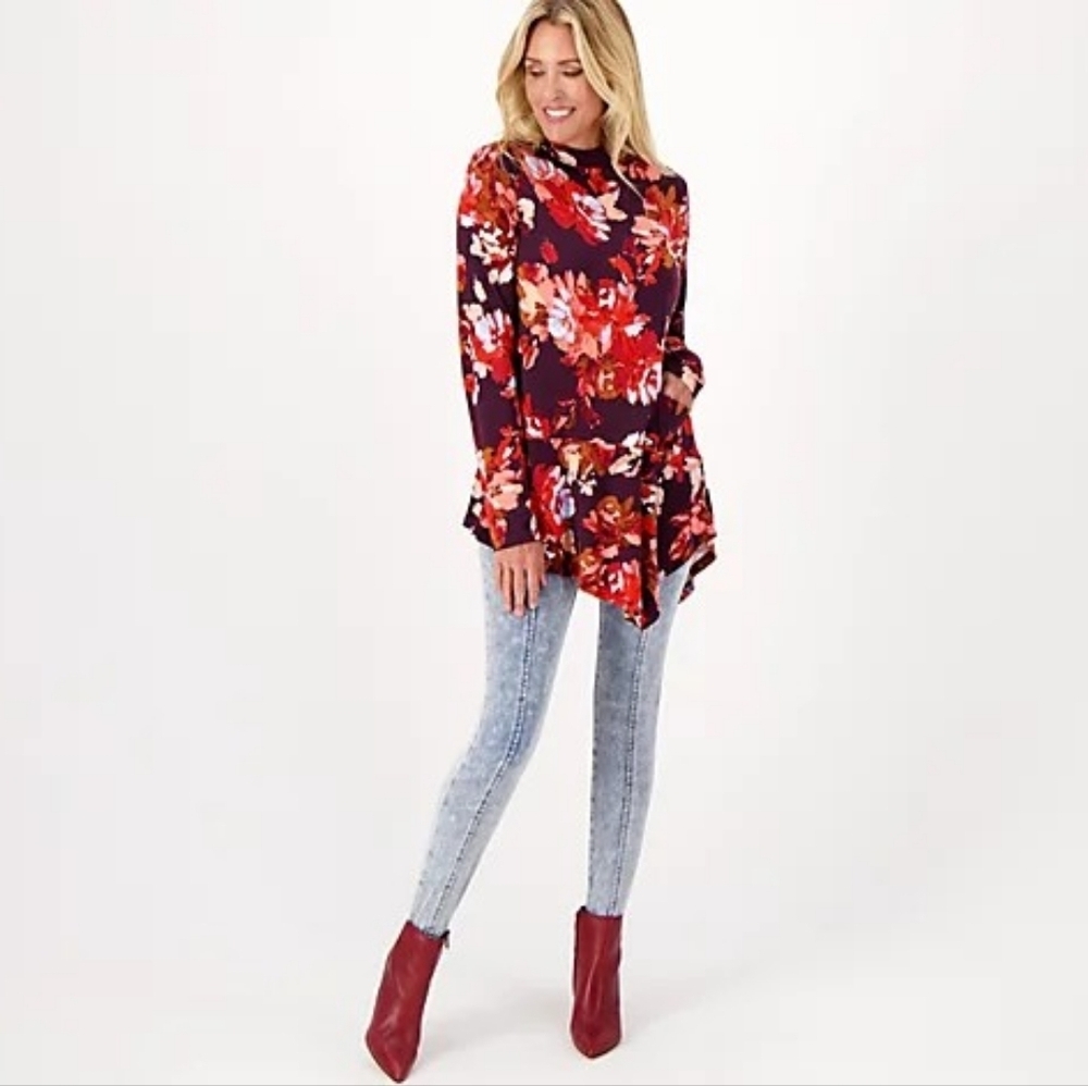 LOGO Lori Goldstein Tunic Top Womens‎ 1X Floral Rayon 230 Asymmetric Hem Stretch